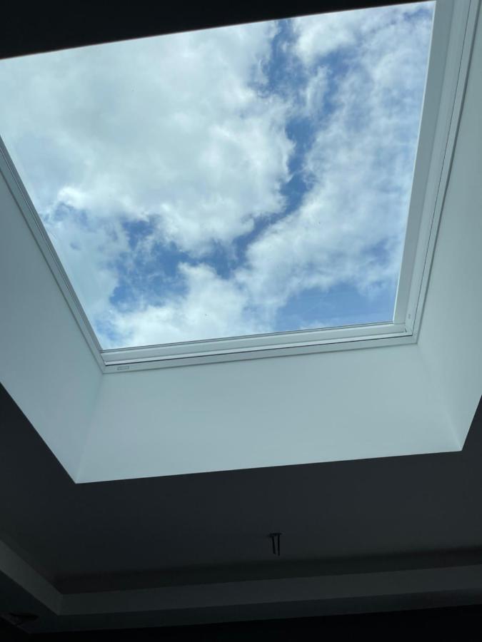 Gemuetliches Und Lichtdurchflutetes Penthouse Mit Sternenhimmelblick, Boxspringbett Und Terrasse - Gute Anbindung An Die Innenstadt Kassel Luaran gambar